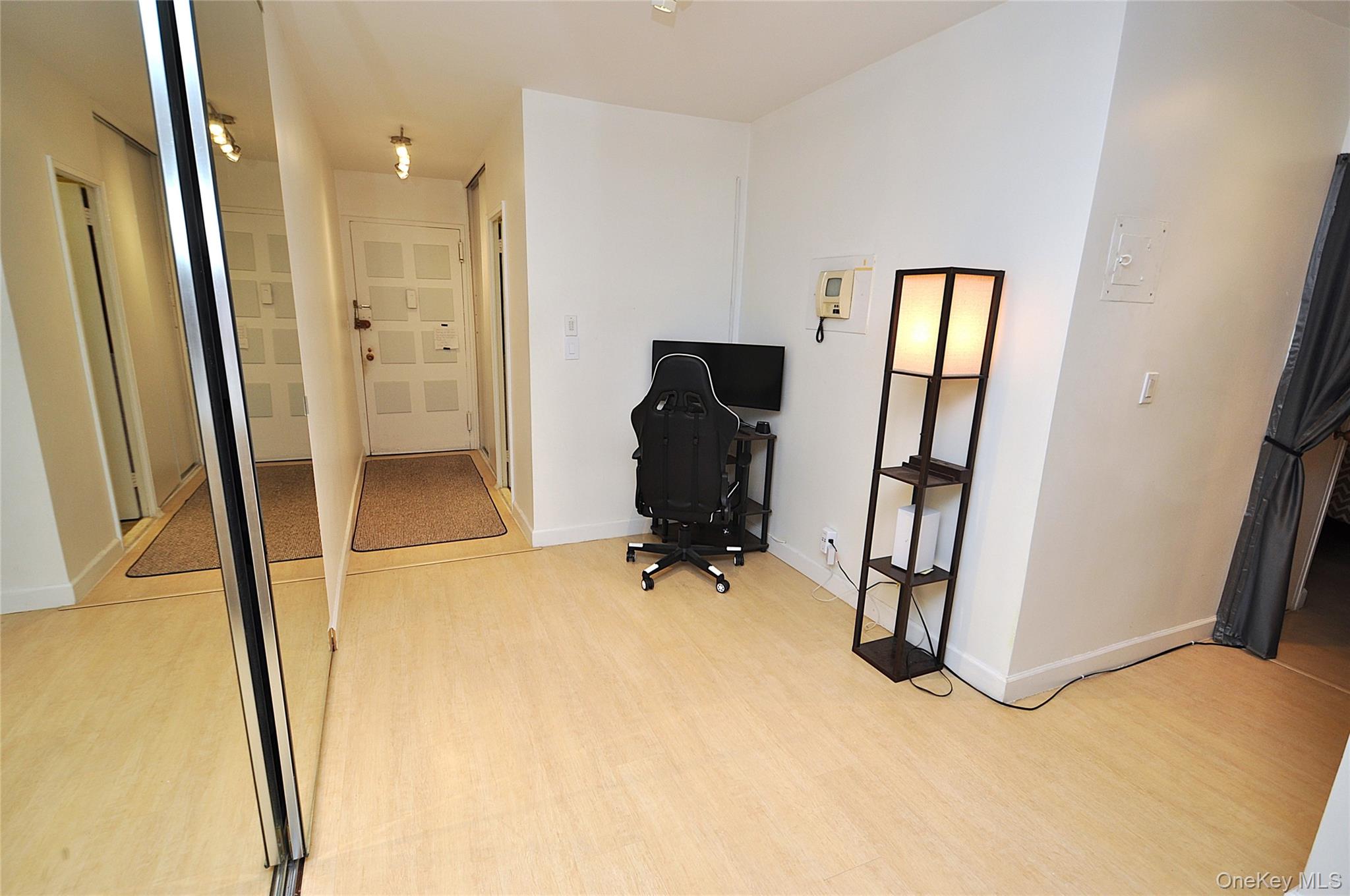 230 Garth Road 3b1 Property Photo 28