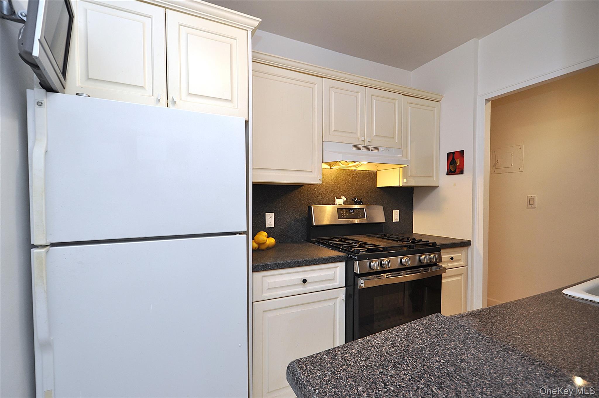 230 Garth Road 3b1 Property Photo 44