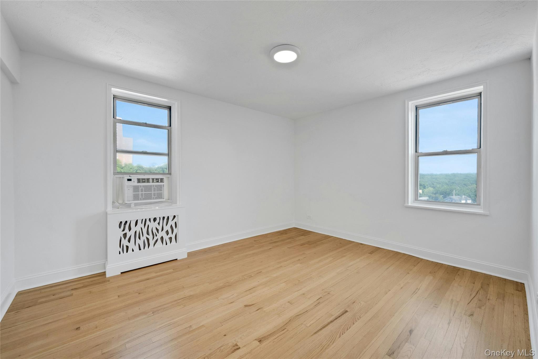 5650 Netherland Avenue 3c Property Photo 12