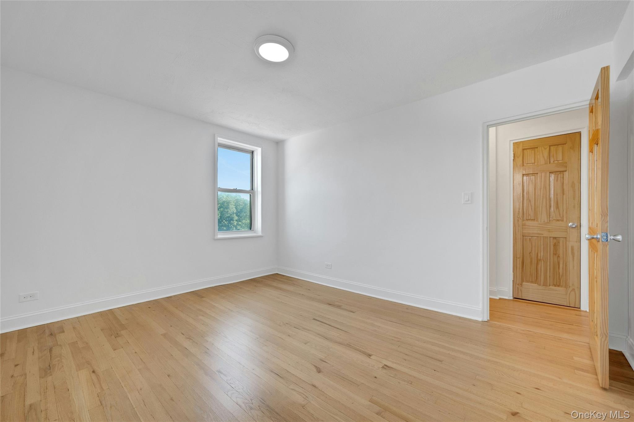 5650 Netherland Avenue 3c Property Photo 14