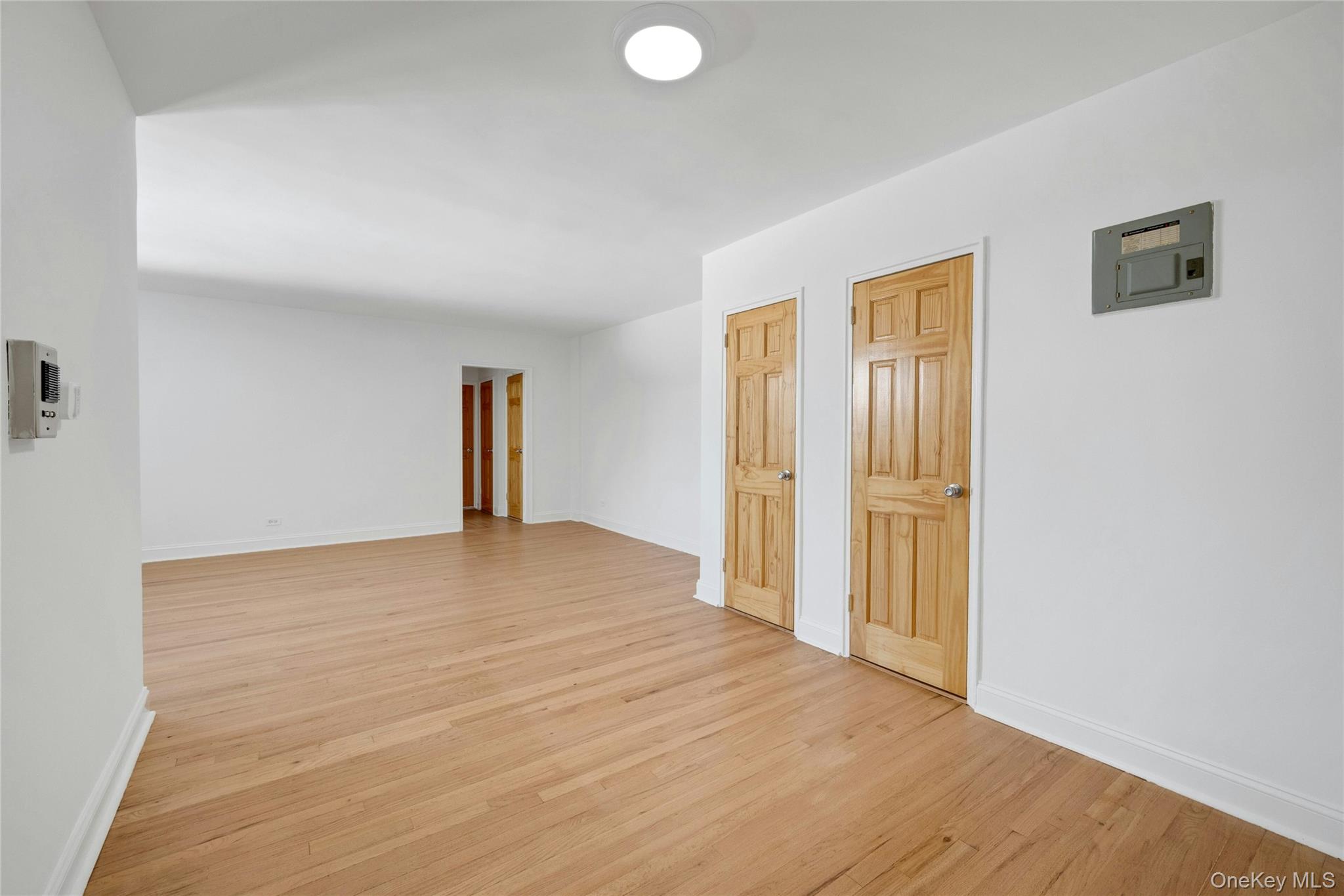 5650 Netherland Avenue 3c Property Photo 18