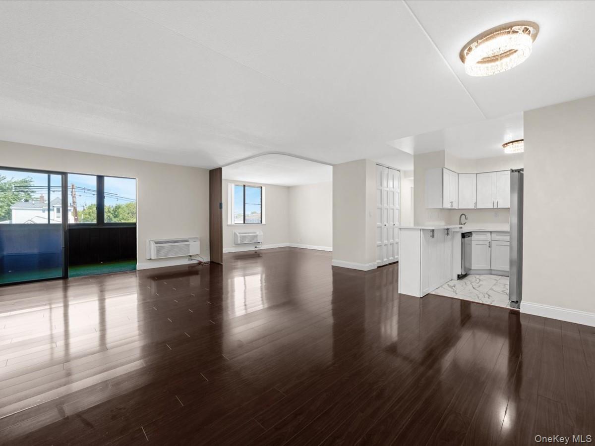 31 Casino 3j Property Photo 3