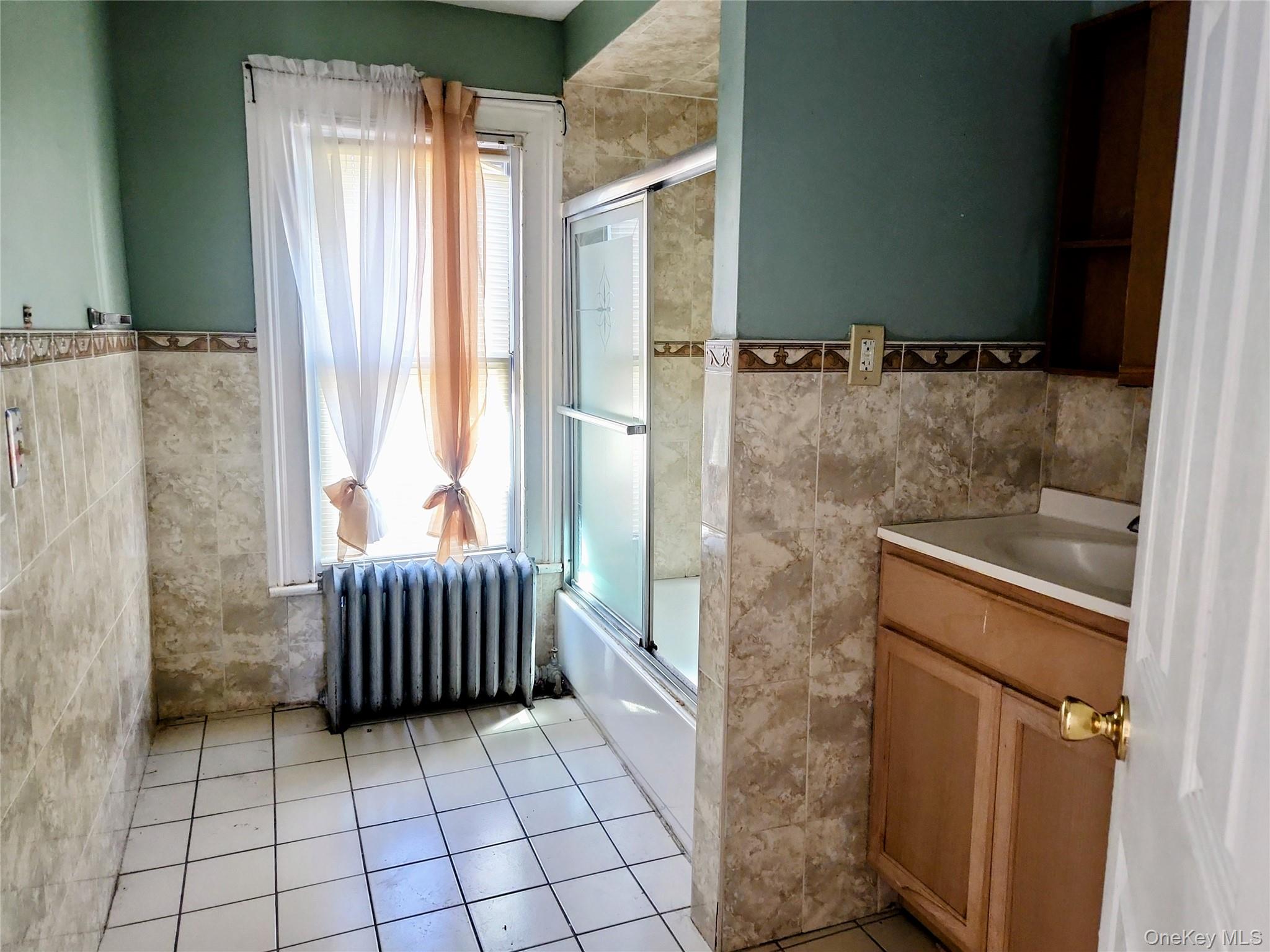 31 Elysian Avenue Property Photo 6