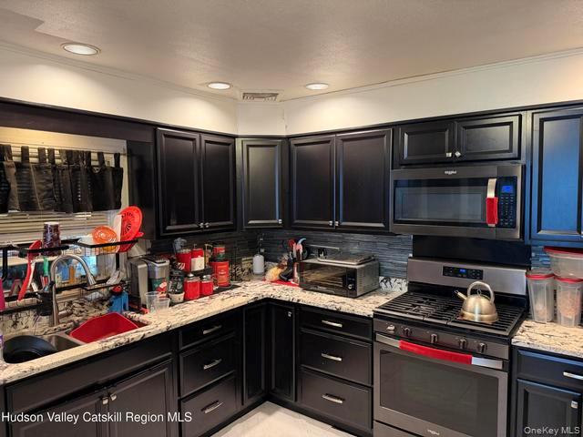 94 Oneil Street Property Photo 8