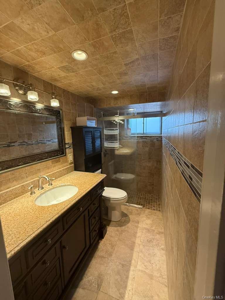 1044385 Property Photo 1