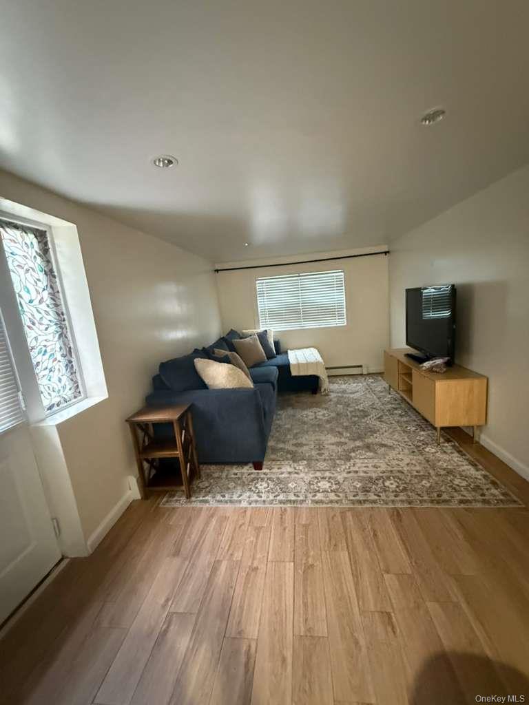 1044385 Property Photo 6