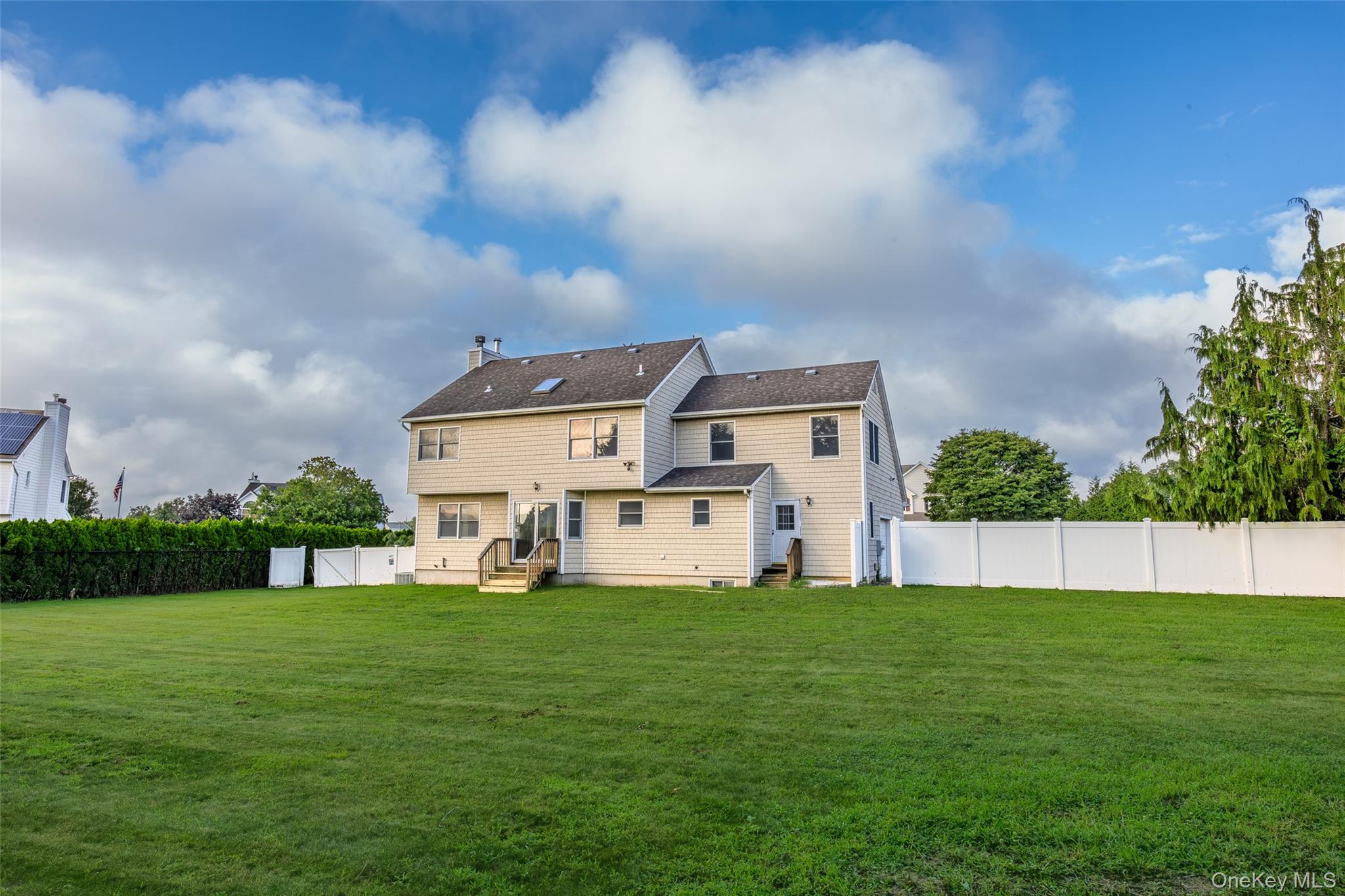 63 Nicholas Way Property Photo 8