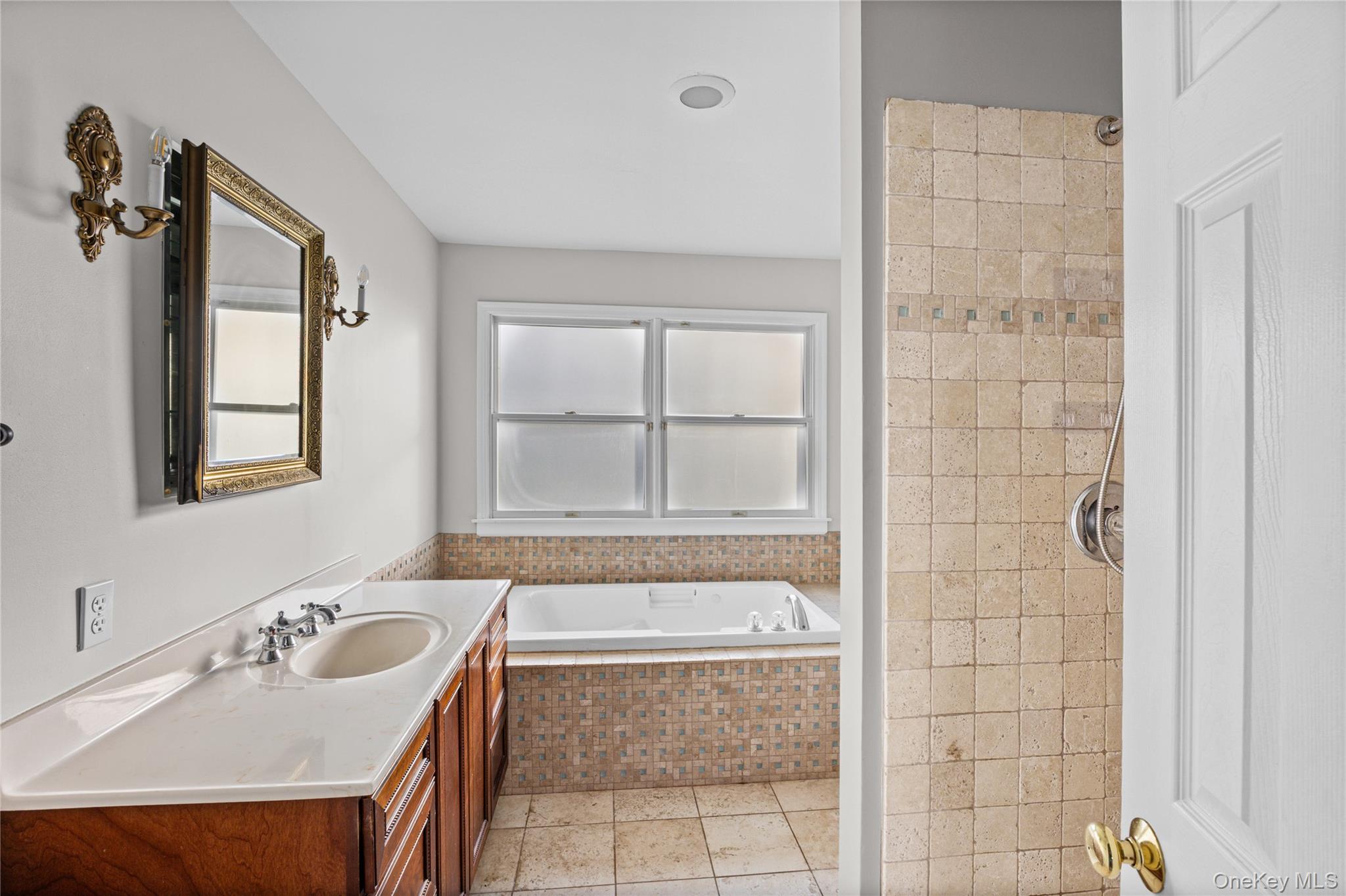 63 Nicholas Way Property Photo 34