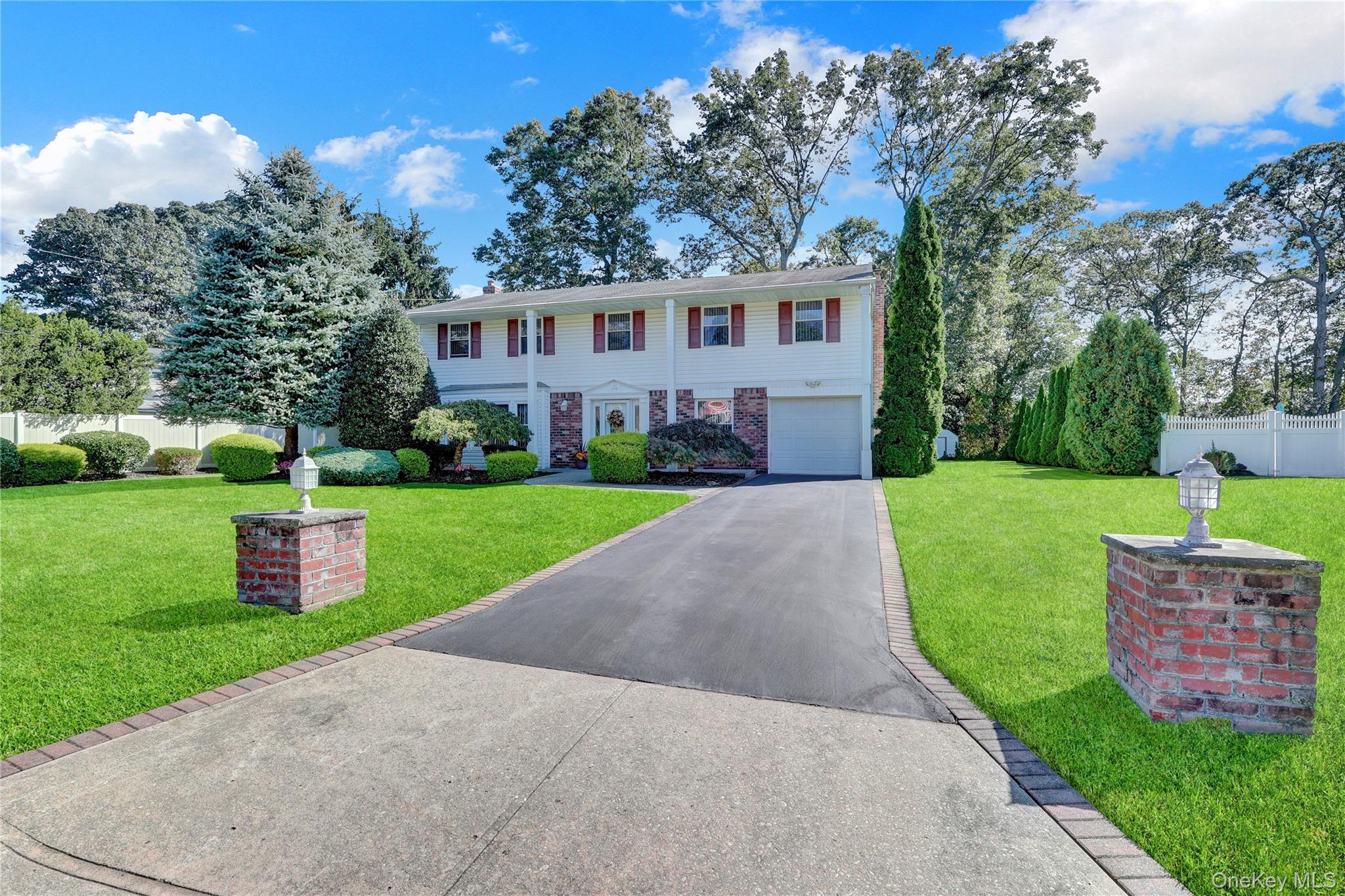 14 Milhouse Lane Property Photo 3