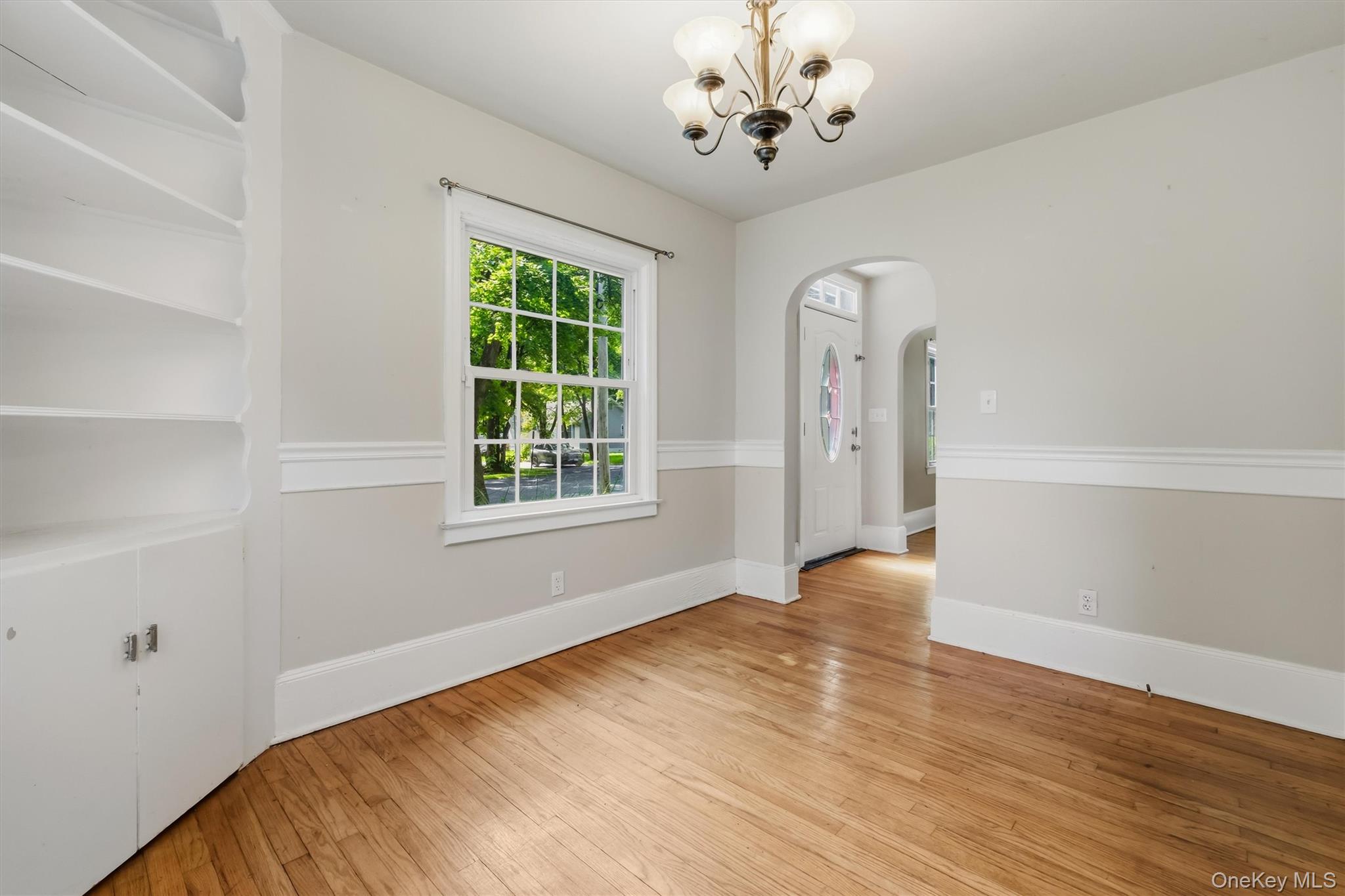 107 E Cedar Street Property Photo 16
