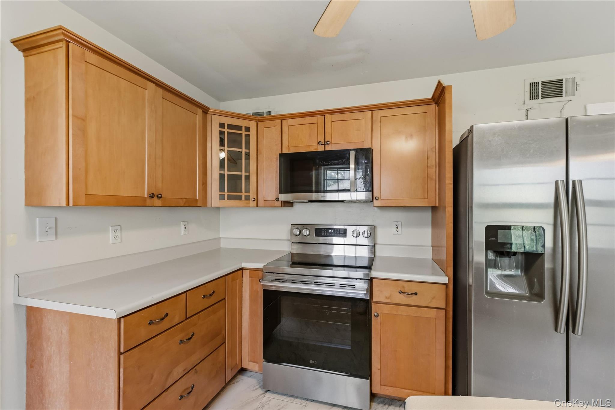 107 E Cedar Street Property Photo 21