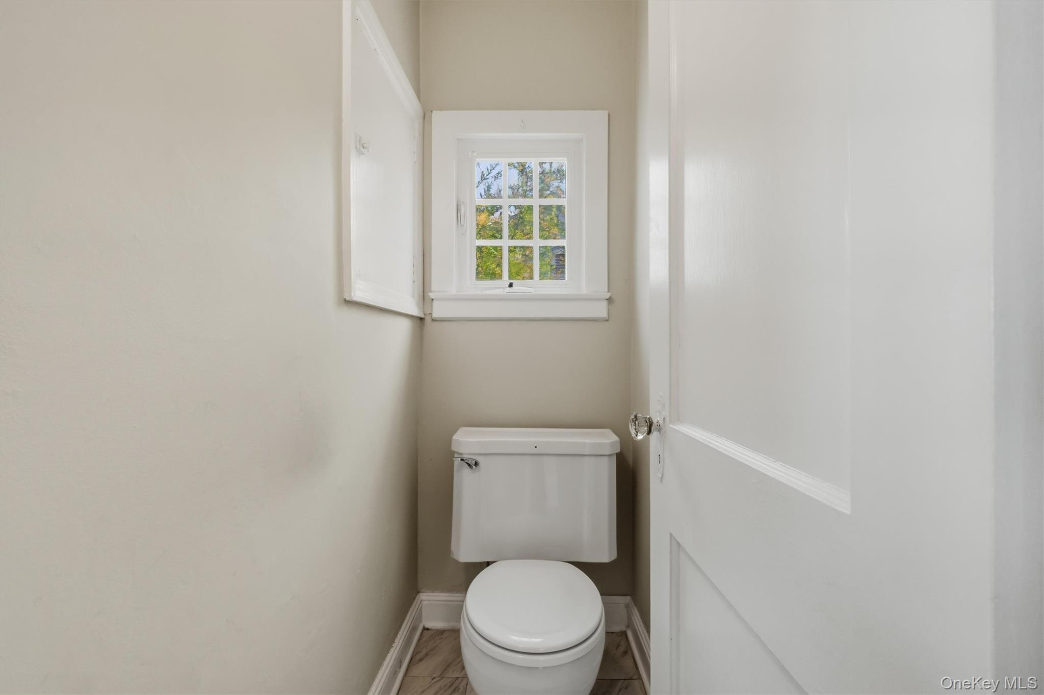 107 E Cedar Street Property Photo 25