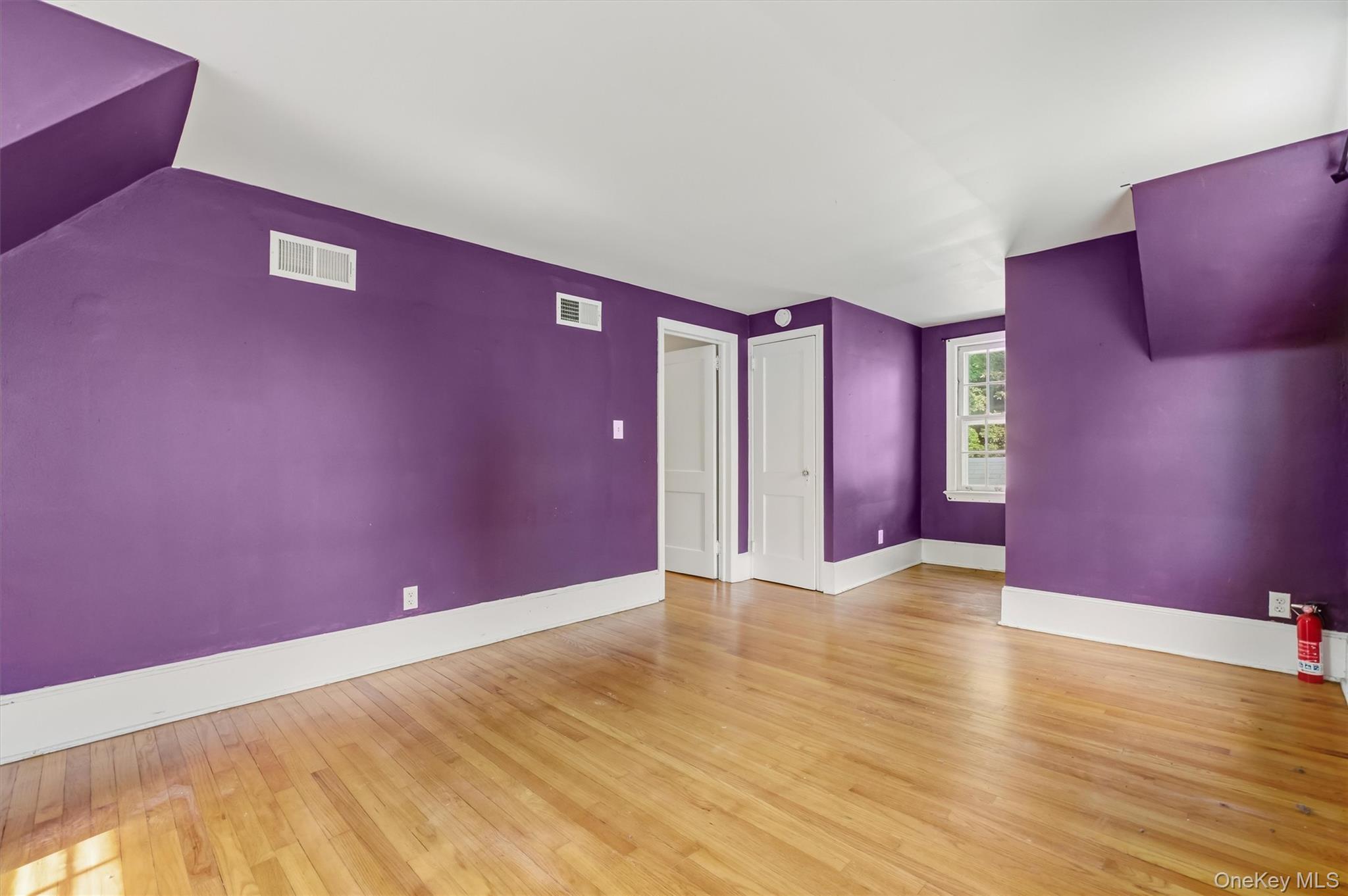 107 E Cedar Street Property Photo 35