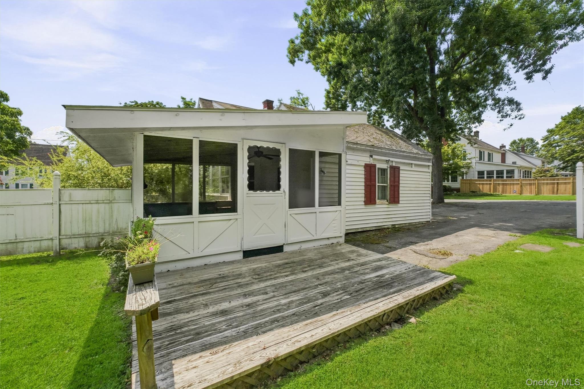 107 E Cedar Street Property Photo 45
