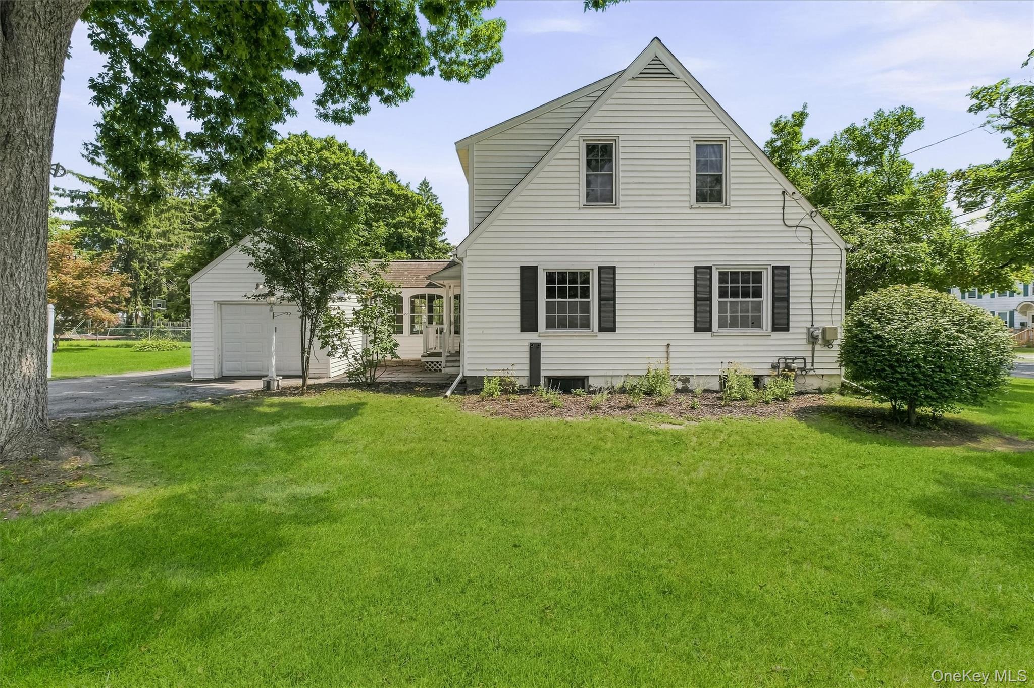 107 E Cedar Street Property Photo 49