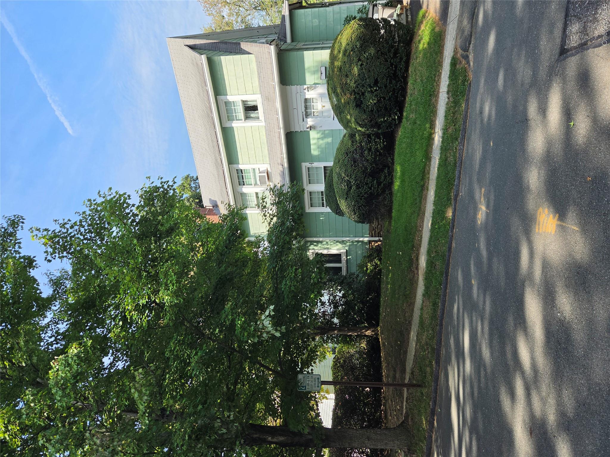 3 Emerson Place Property Photo 4