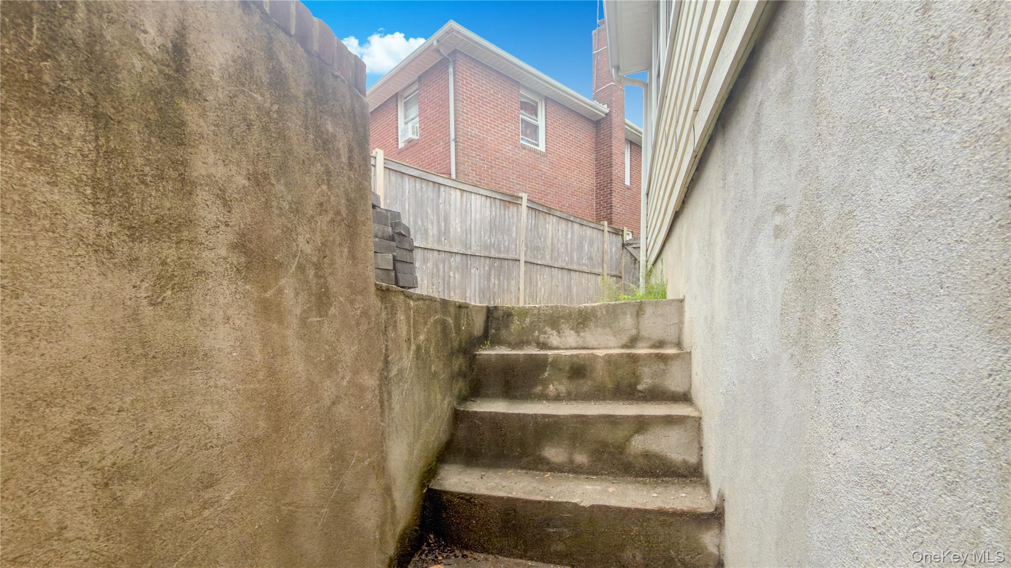 6 Harold Avenue Property Photo 38