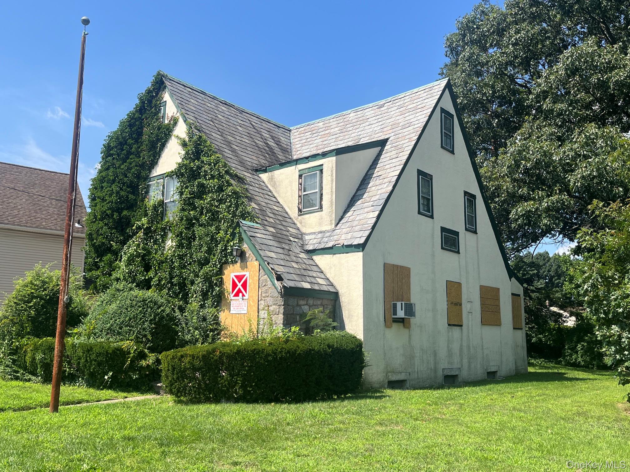 110 Rockaway Parkway Property Photo 3