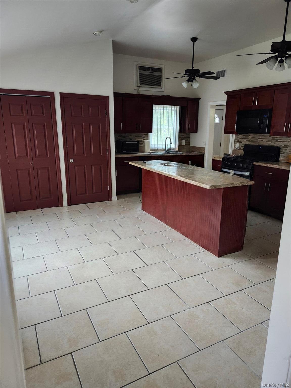 54 Hackensack Road Property Photo 7