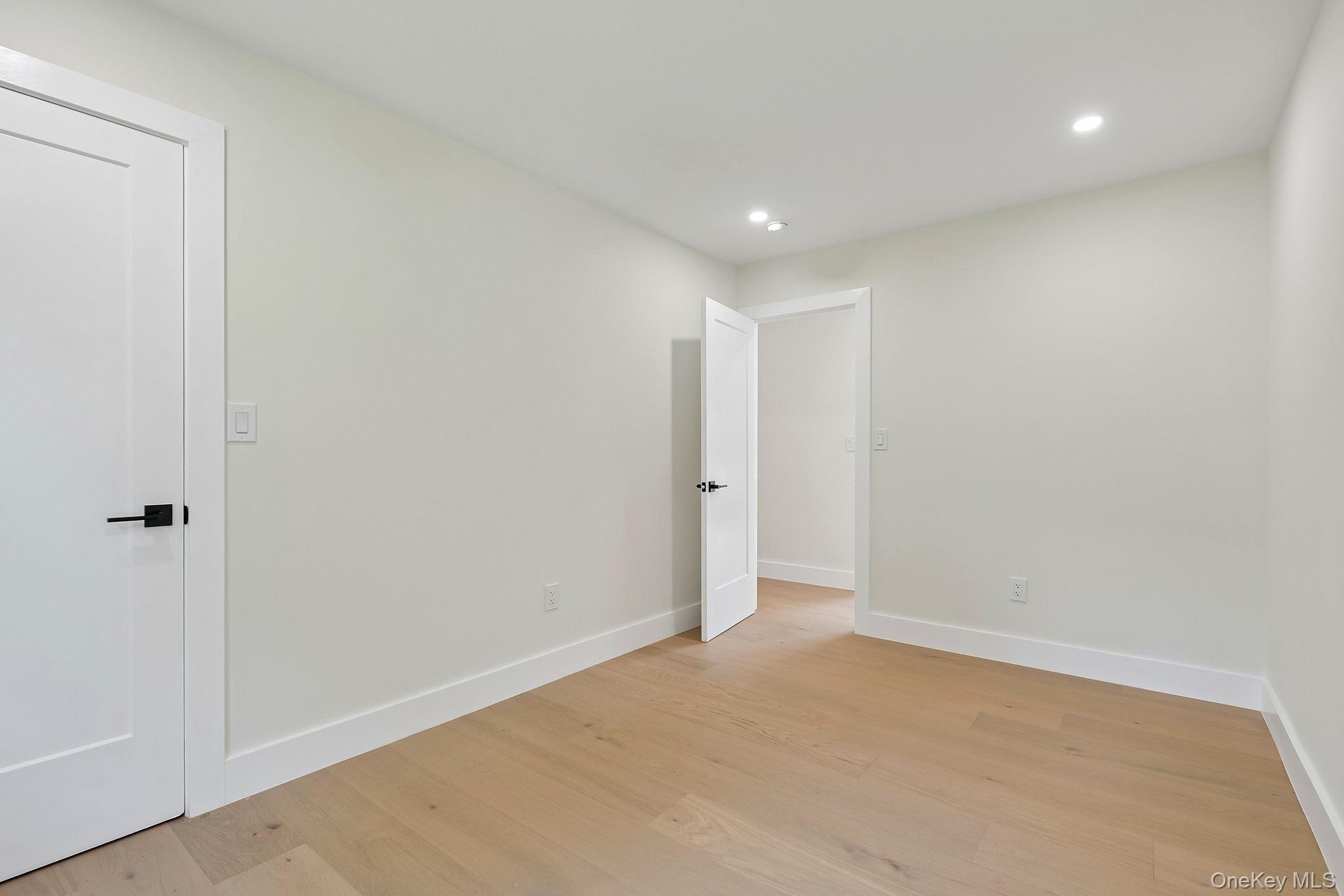 8 Hidden Path Property Photo 19