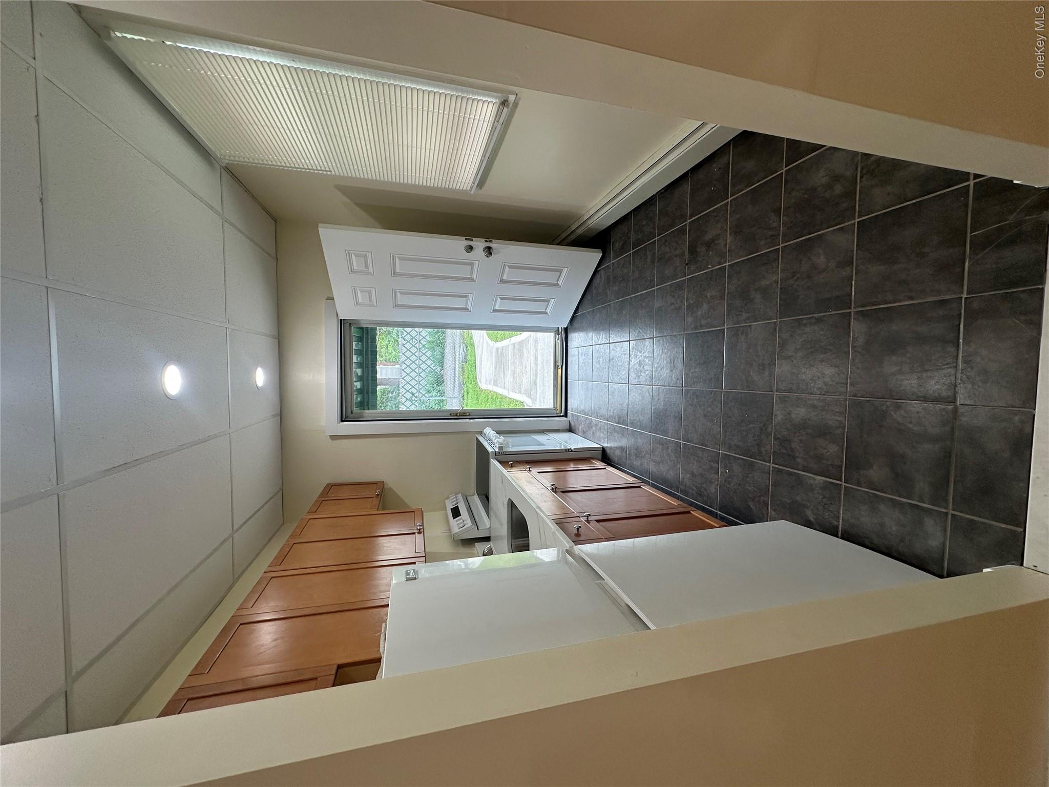 165 Larkfield Road 5 Property Photo 2