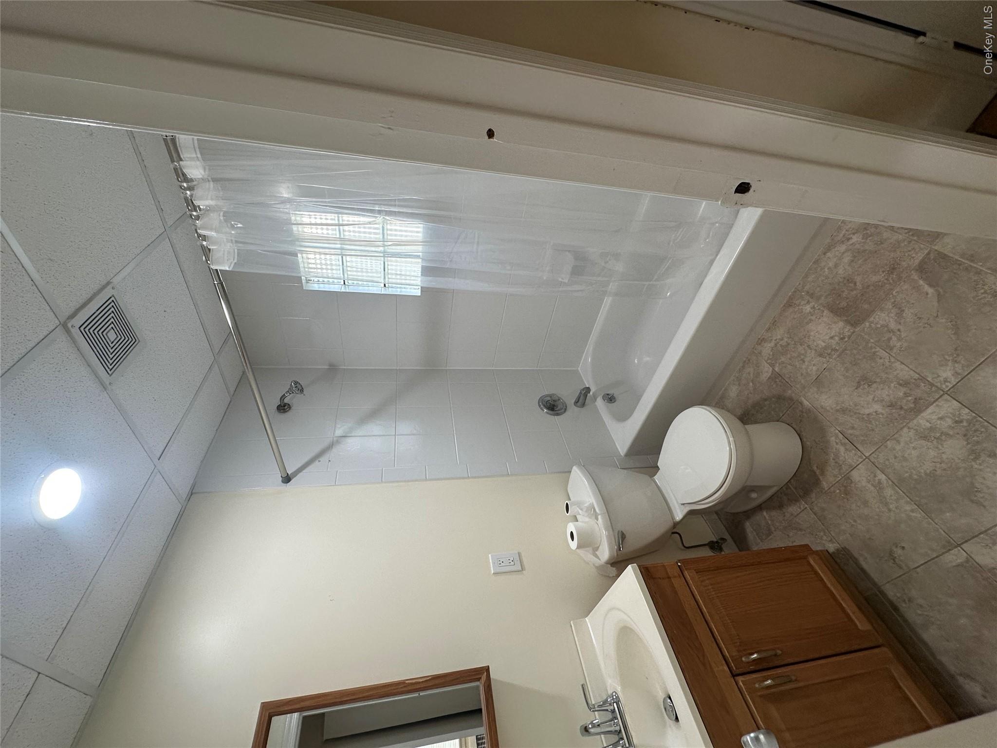 165 Larkfield Road 5 Property Photo 3