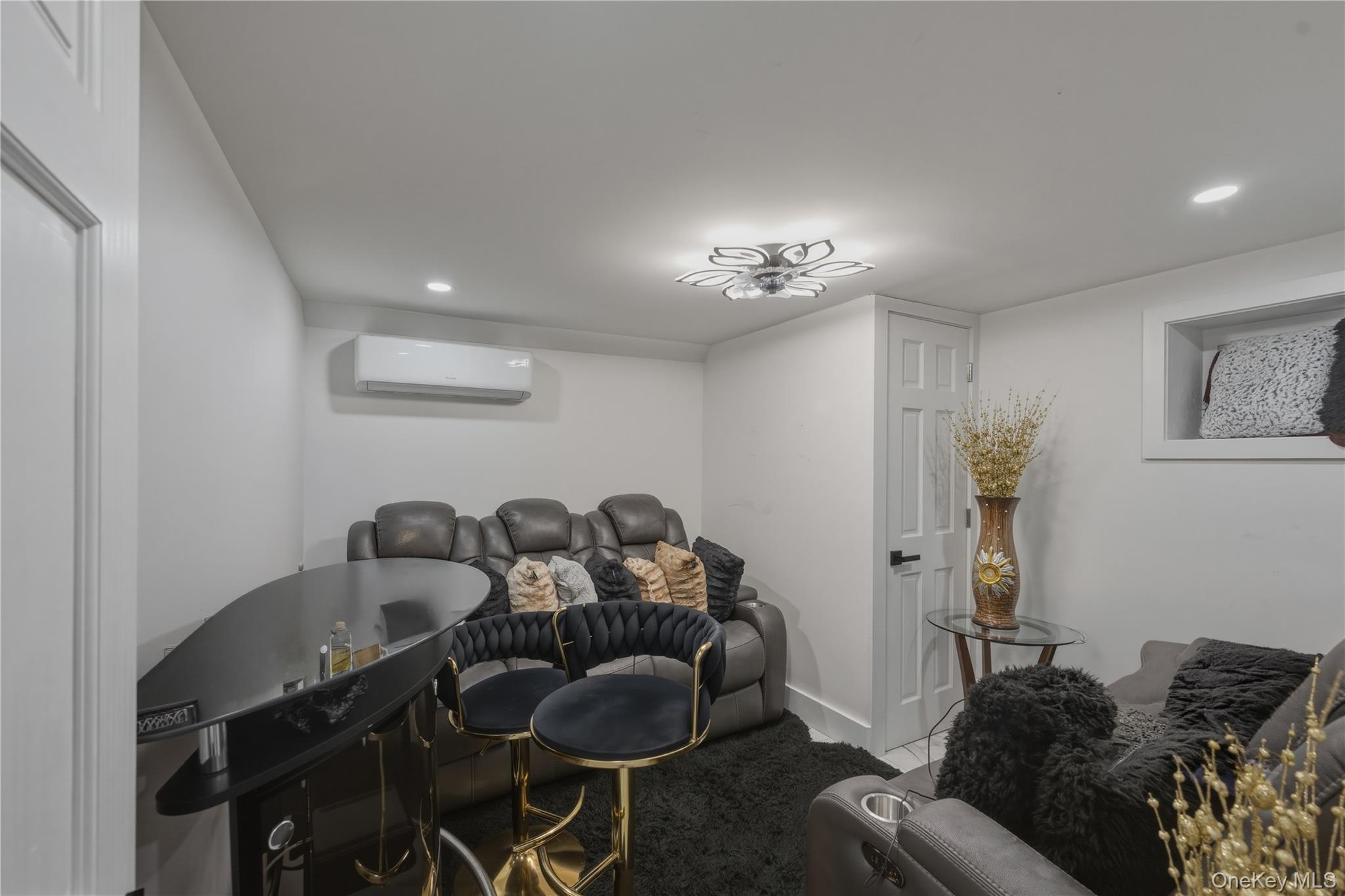 1169 Brooklyn Avenue Property Photo 13