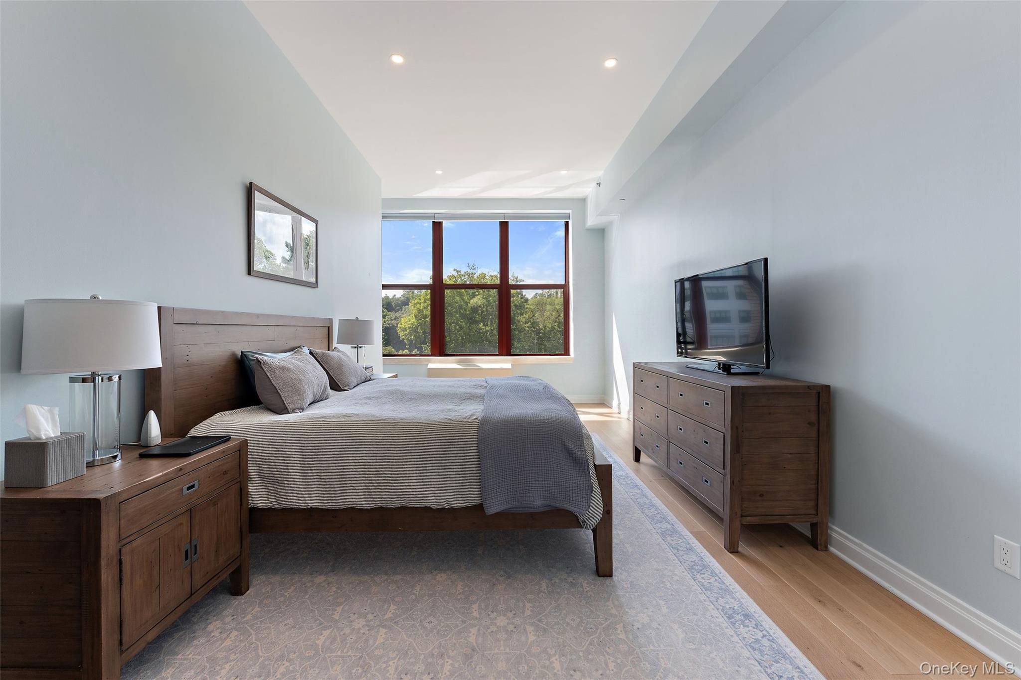 1 Scarsdale Road 403 Property Photo 10