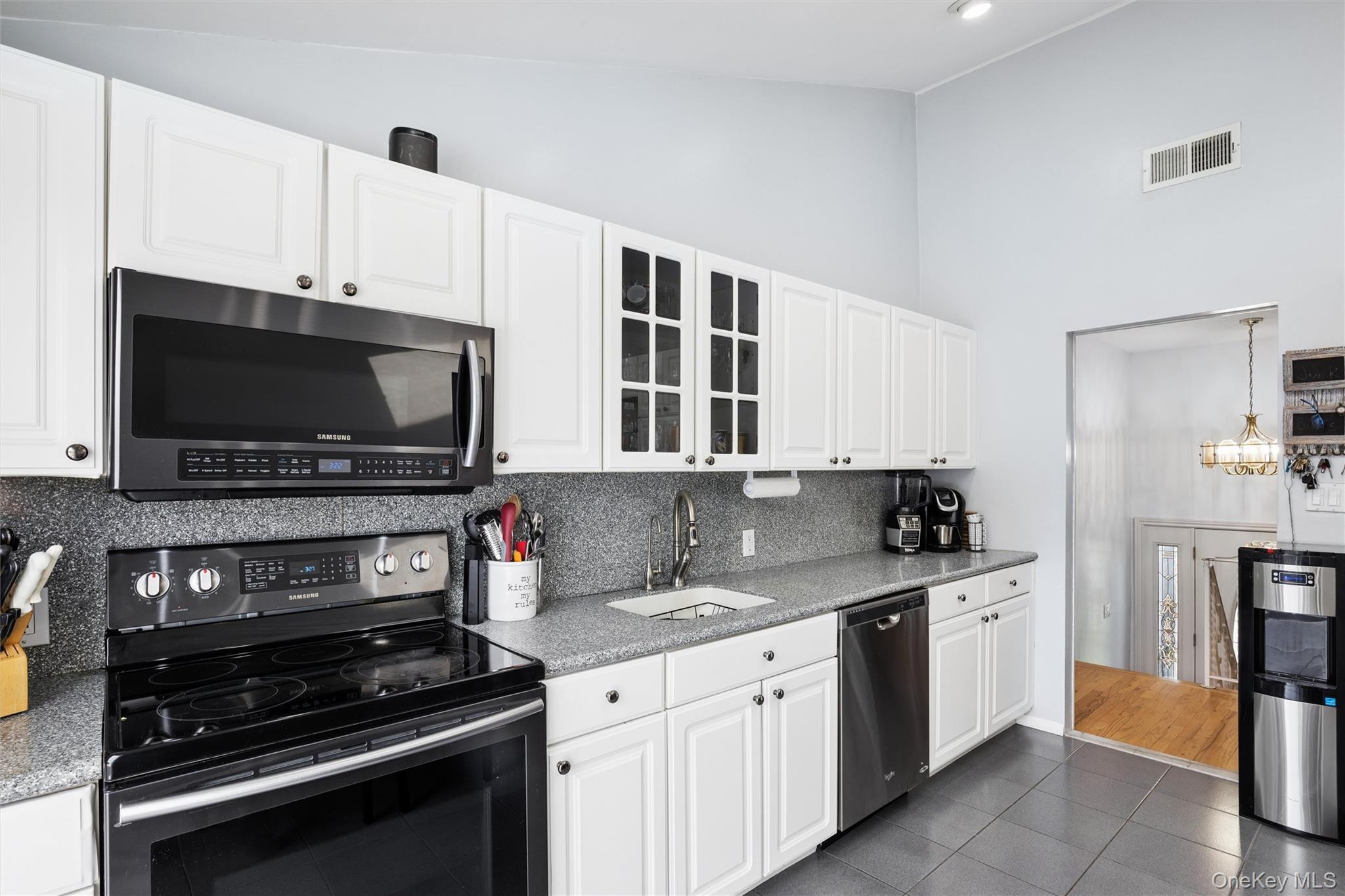 33 Sherwood Drive Property Photo 13