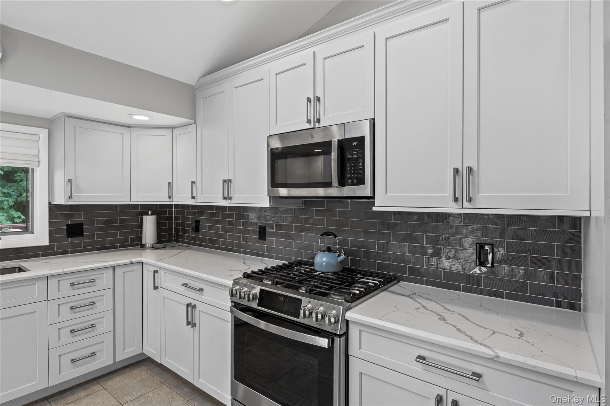 12 Jano Place Property Photo 4