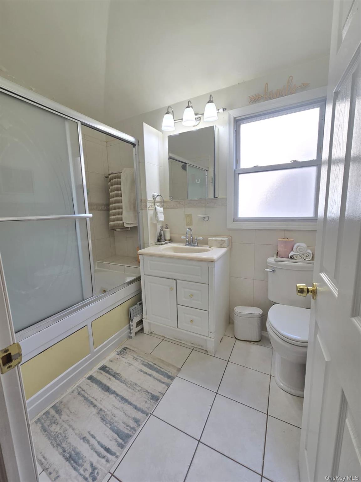 9734 86th Street Property Photo 13