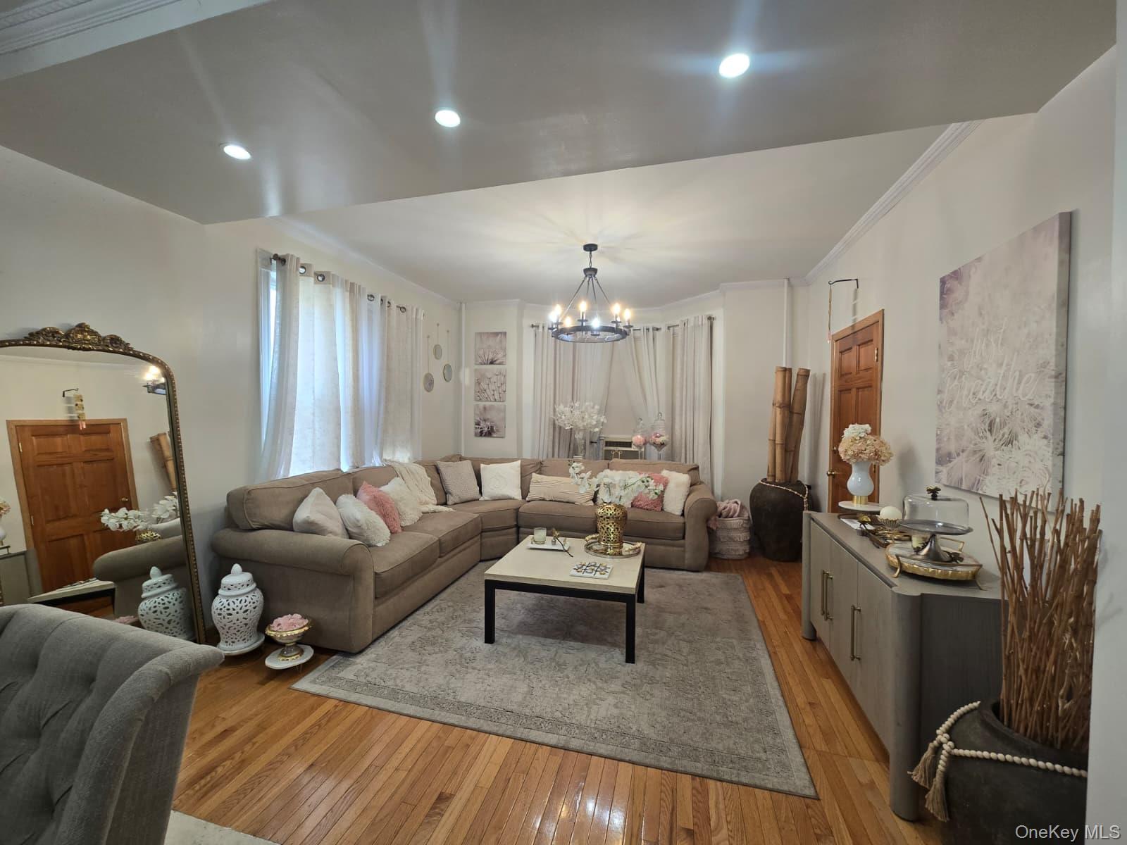 9734 86th Street Property Photo 15