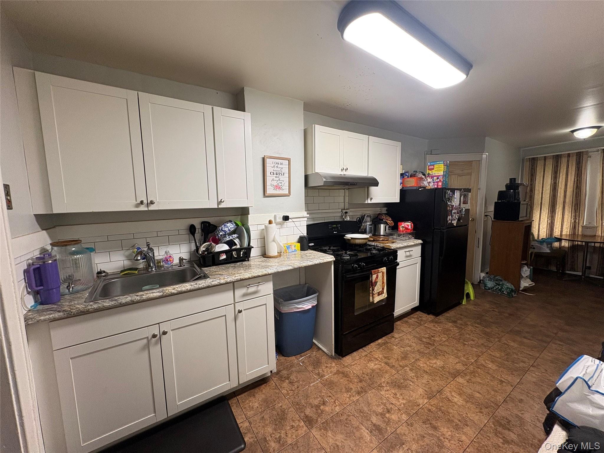 34-36 Sparkill Property Photo 3