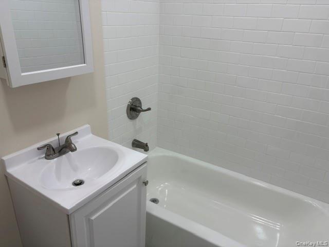 152-72 Melbourne Avenue 1d Property Photo 12
