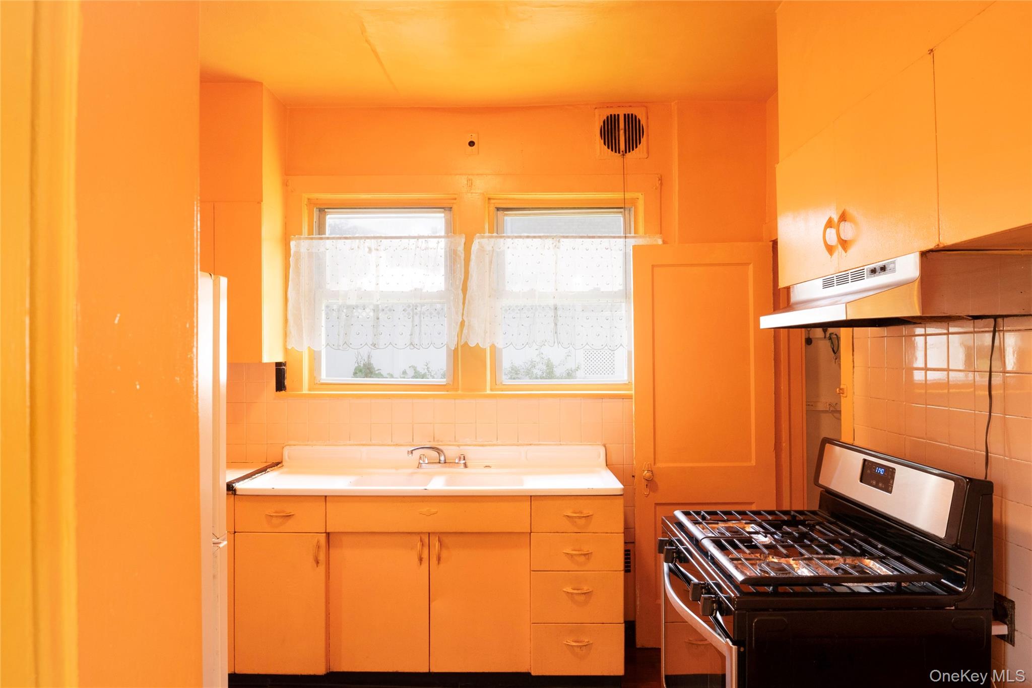66 Page Avenue Property Photo 11