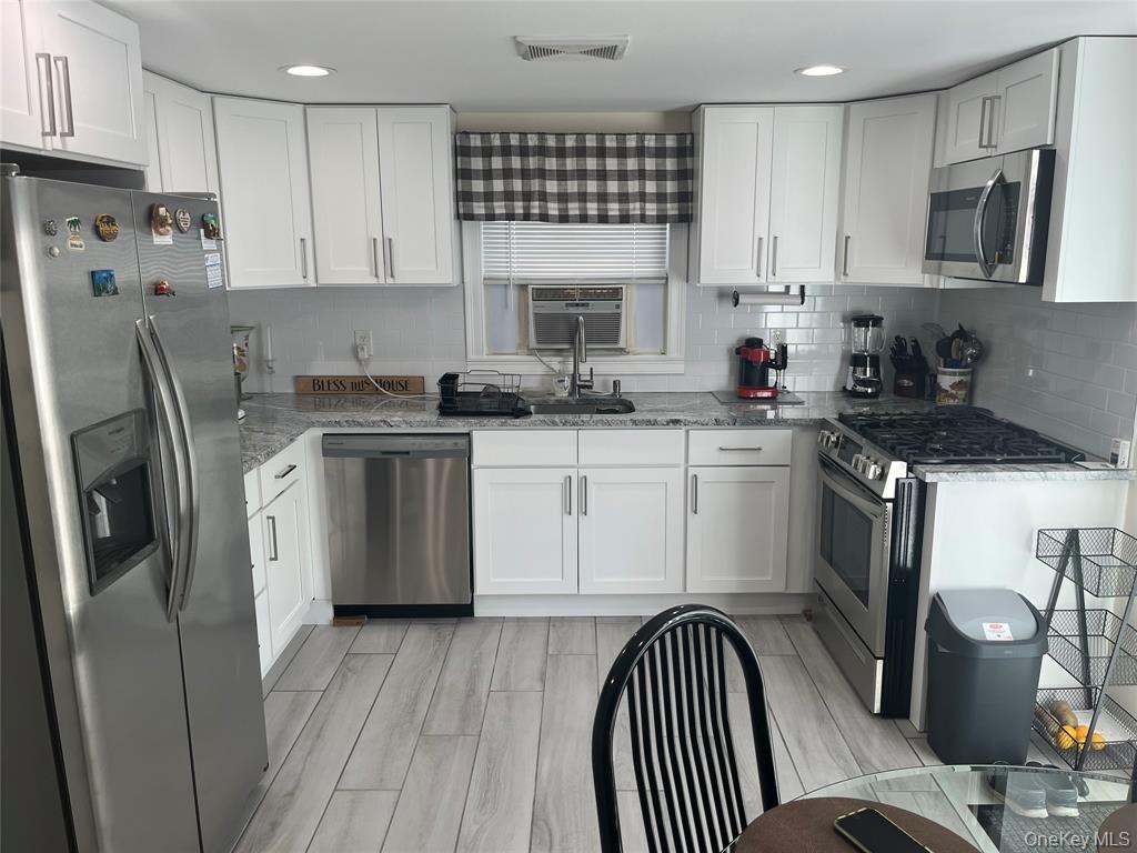 19 9th Avenue Property Photo 29