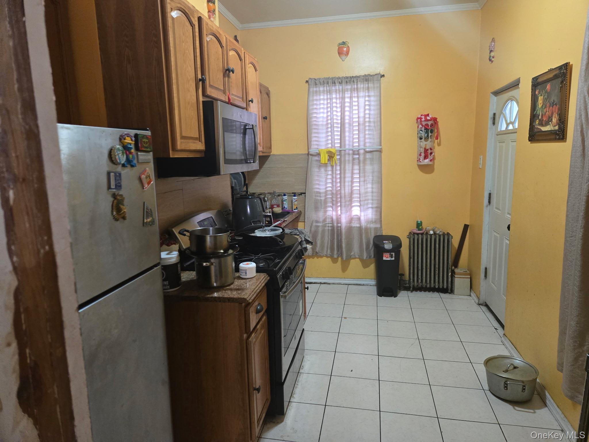 537 Jerome Street Property Photo 7