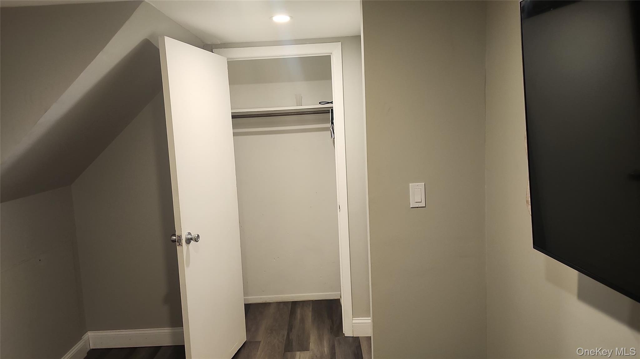 1530 Herzel Boulevard Property Photo 3