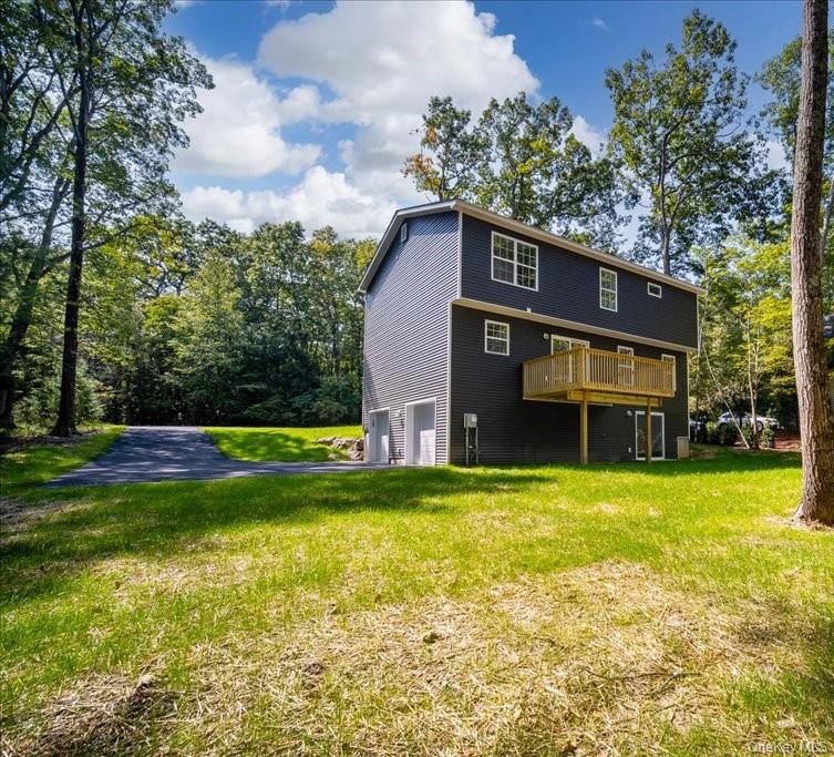 17 Mountain Top Road Property Photo 2