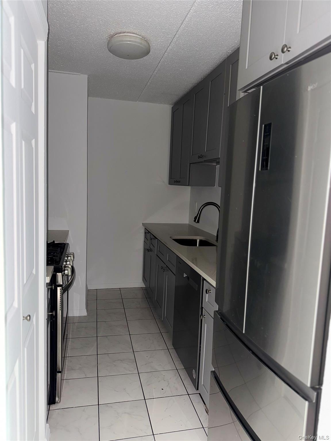 1116 Warburton Avenue 2g Property Photo 22