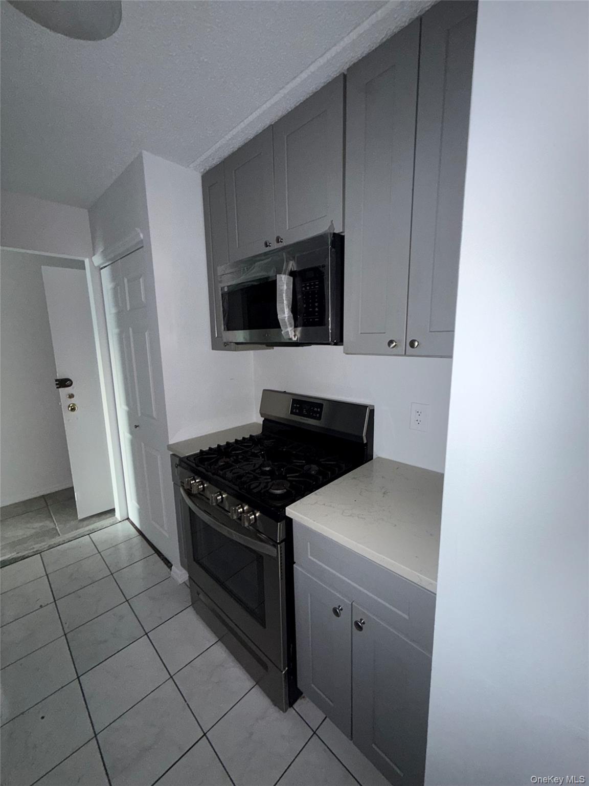1116 Warburton Avenue 2g Property Photo 25