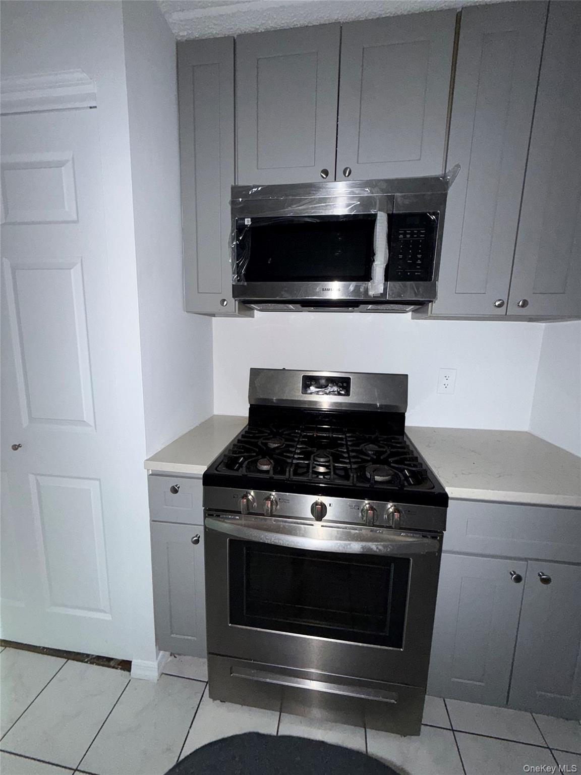 1116 Warburton Avenue 2g Property Photo 26