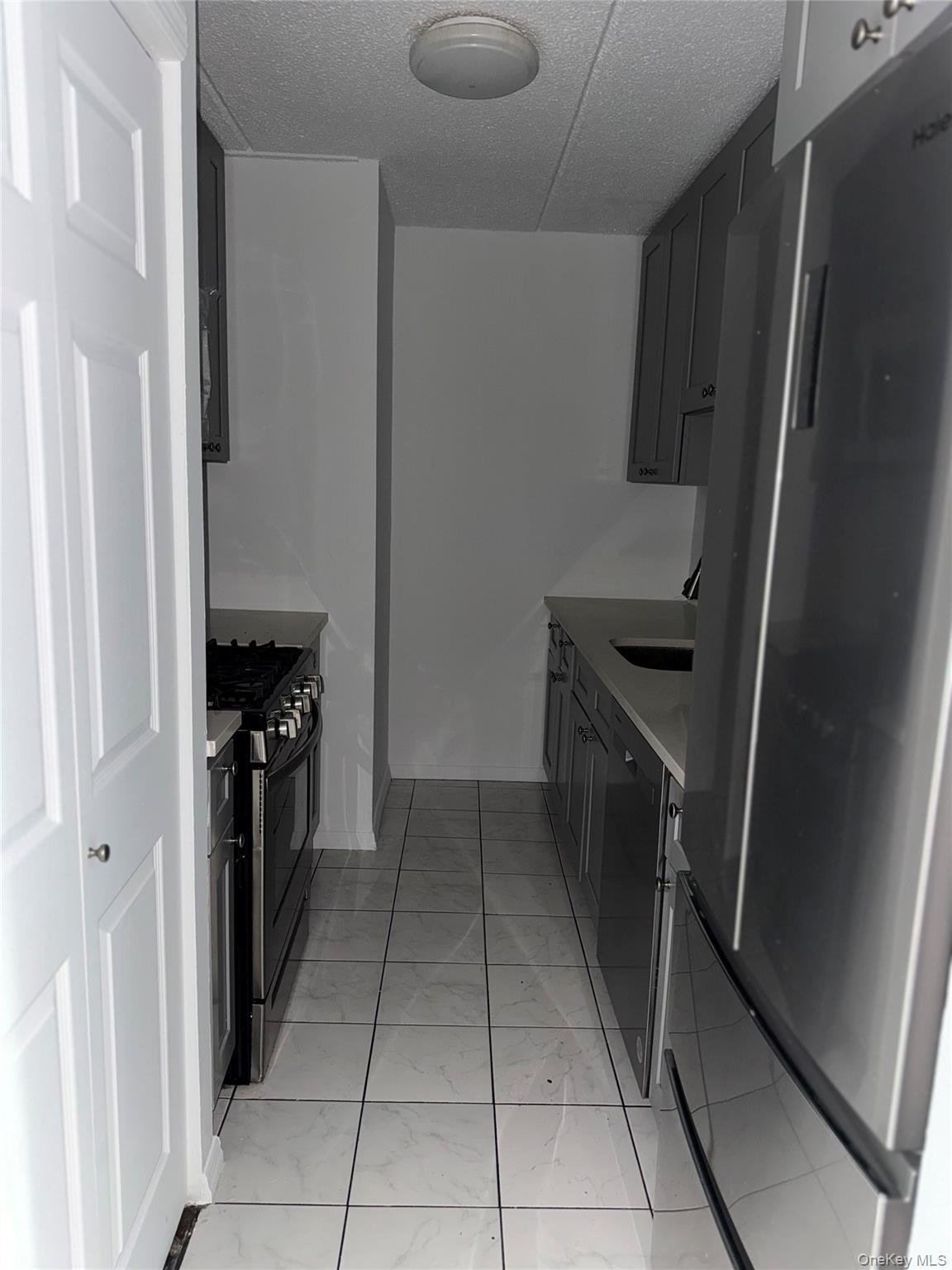 1116 Warburton Avenue 2g Property Photo 23