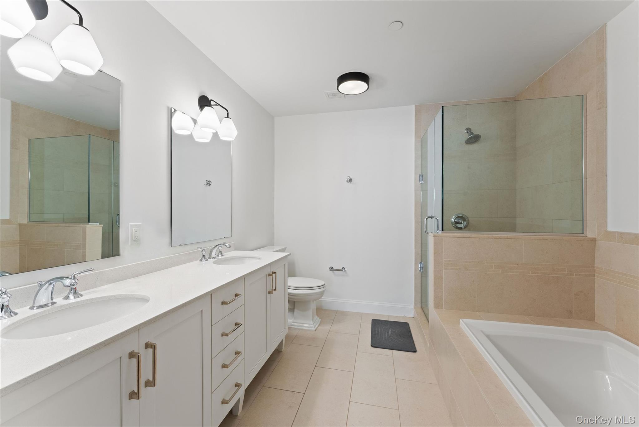 10 Byron Place 504 Property Photo 16