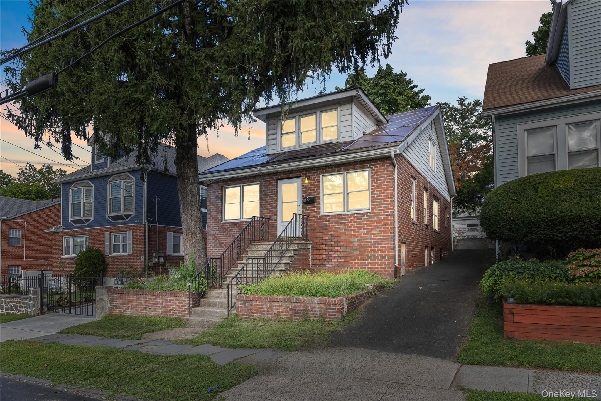 120 First Street Property Photo 1