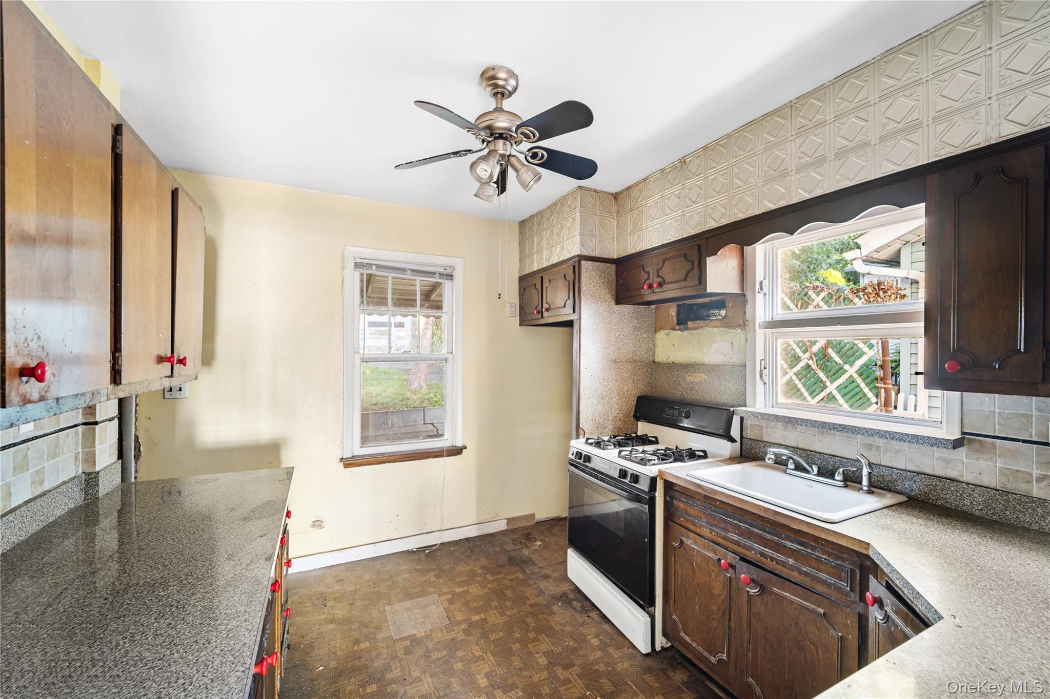 120 First Street Property Photo 6