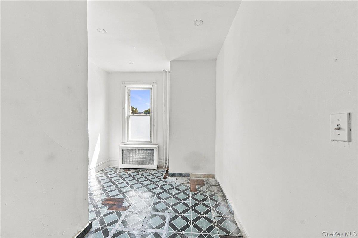 228 N 5th Avenue Property Photo 18