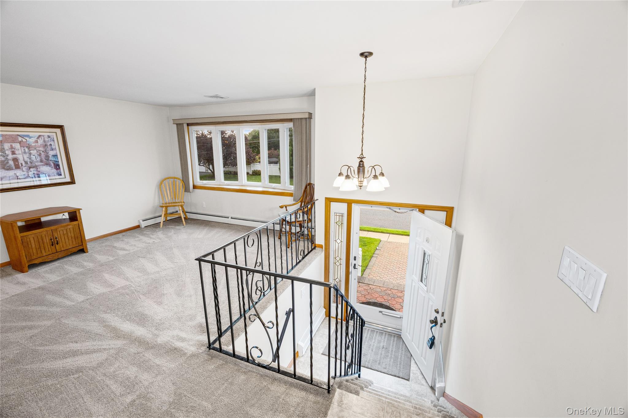 93 Toronto Avenue Property Photo 7