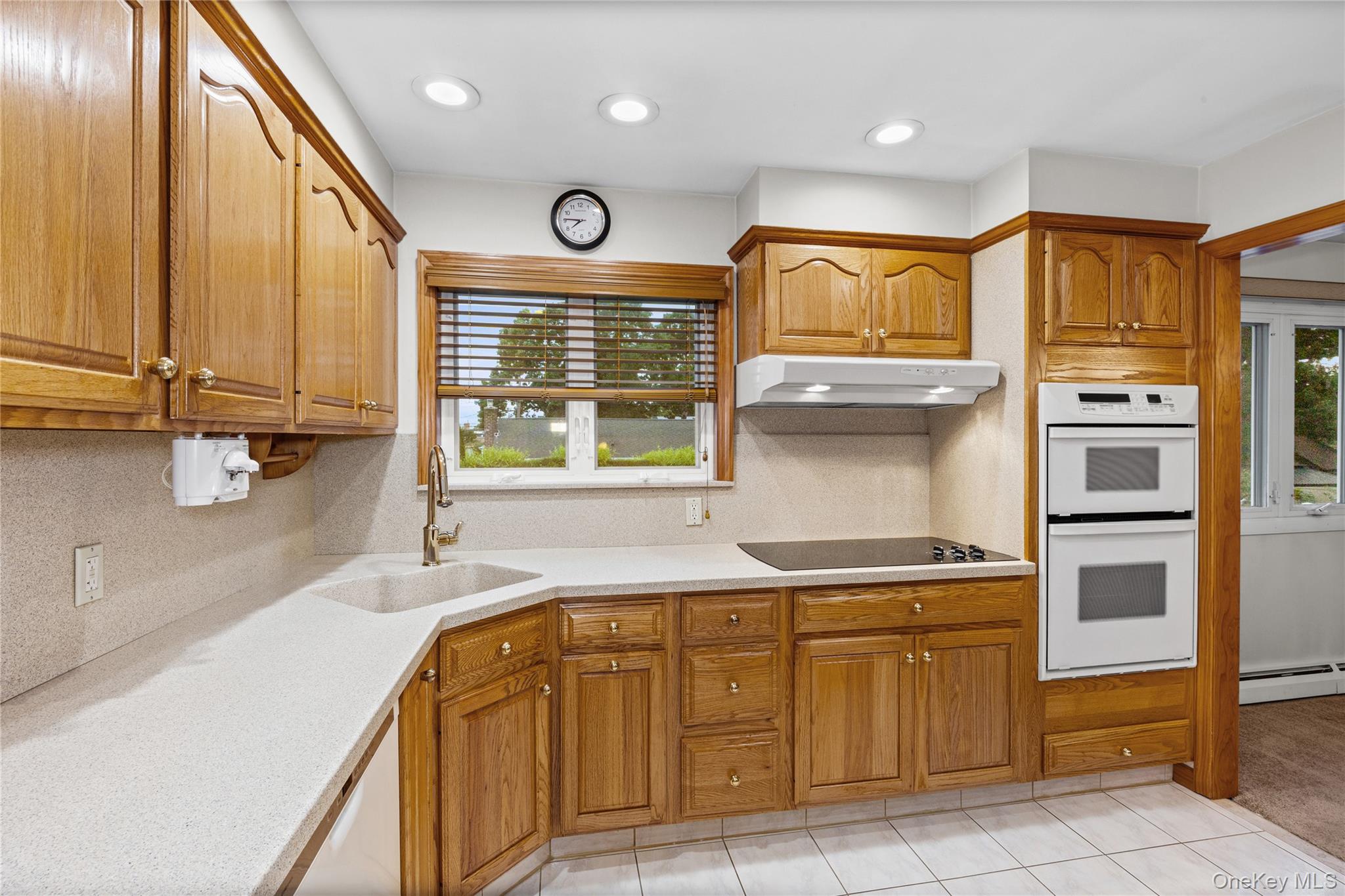 93 Toronto Avenue Property Photo 11