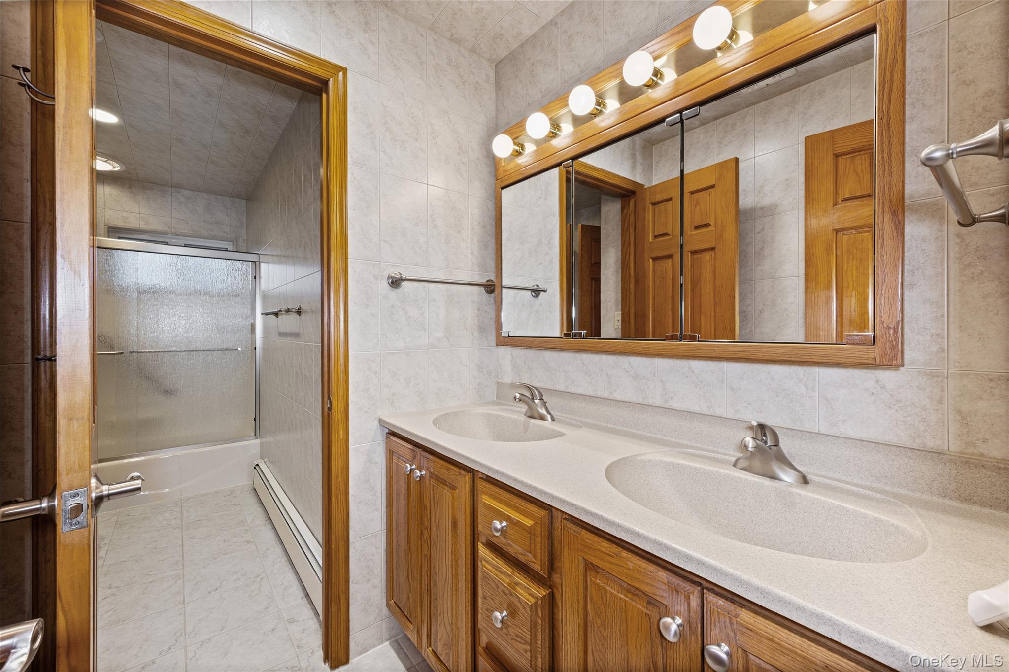 93 Toronto Avenue Property Photo 17